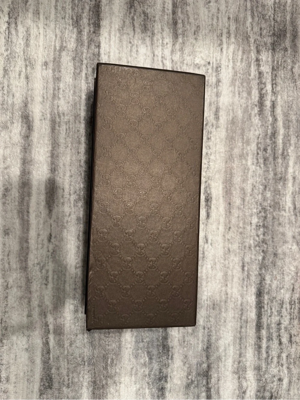 Gucci Brown Box with Gold Logo and Branded Tissue - Picture 10 of 10